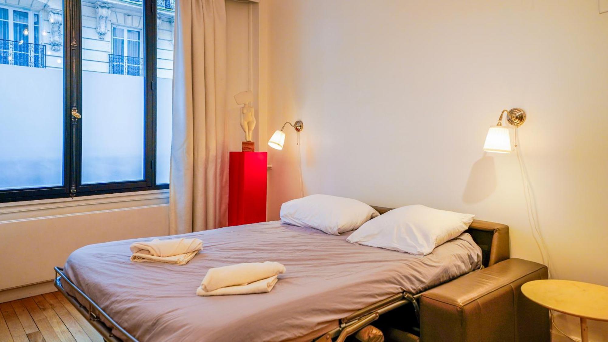 Appartamento Luxury Jungle Loft With Private Garden, Jacuzzi & Hammam *