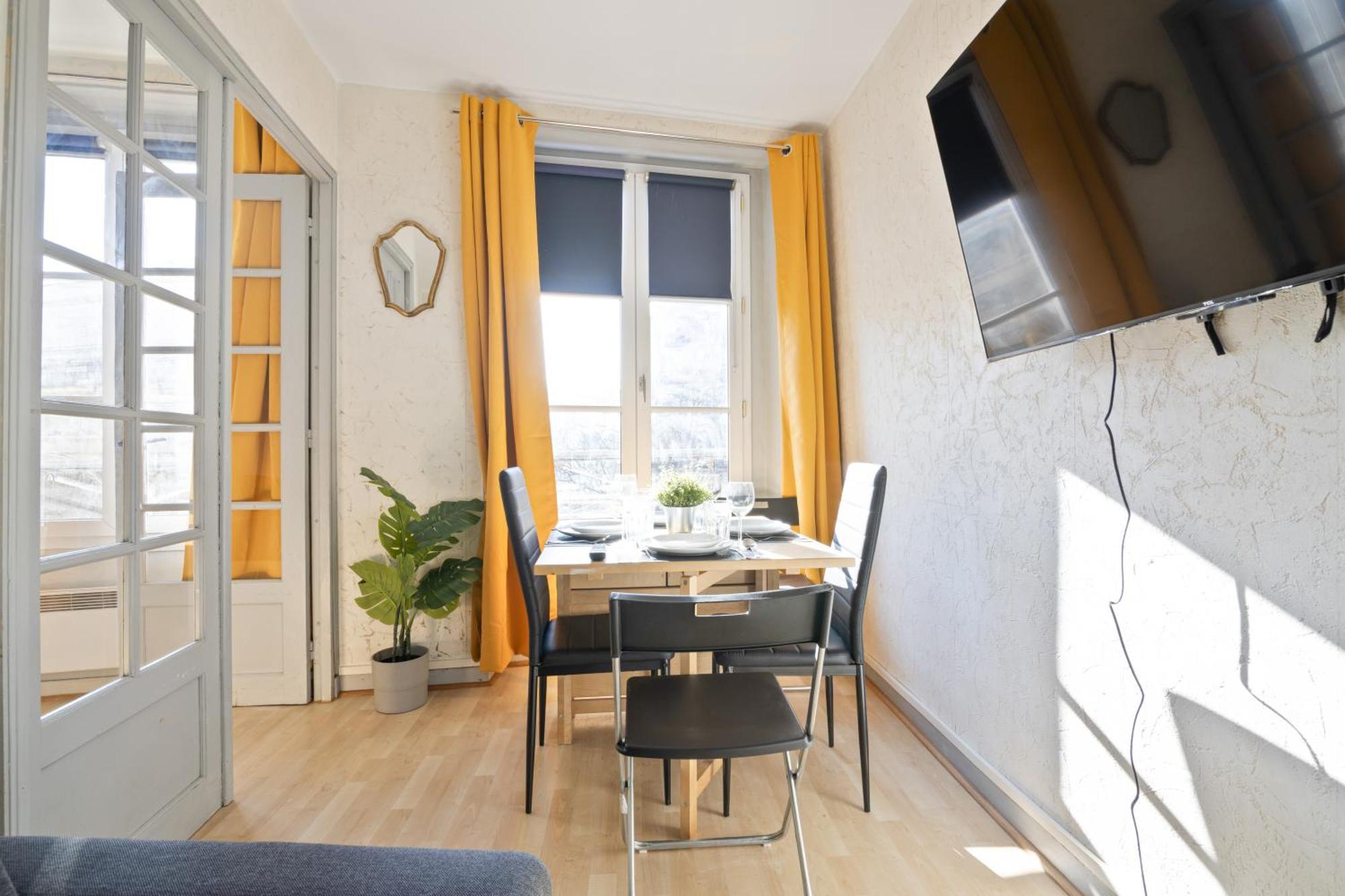 Superb Quartier Les Marais Paris