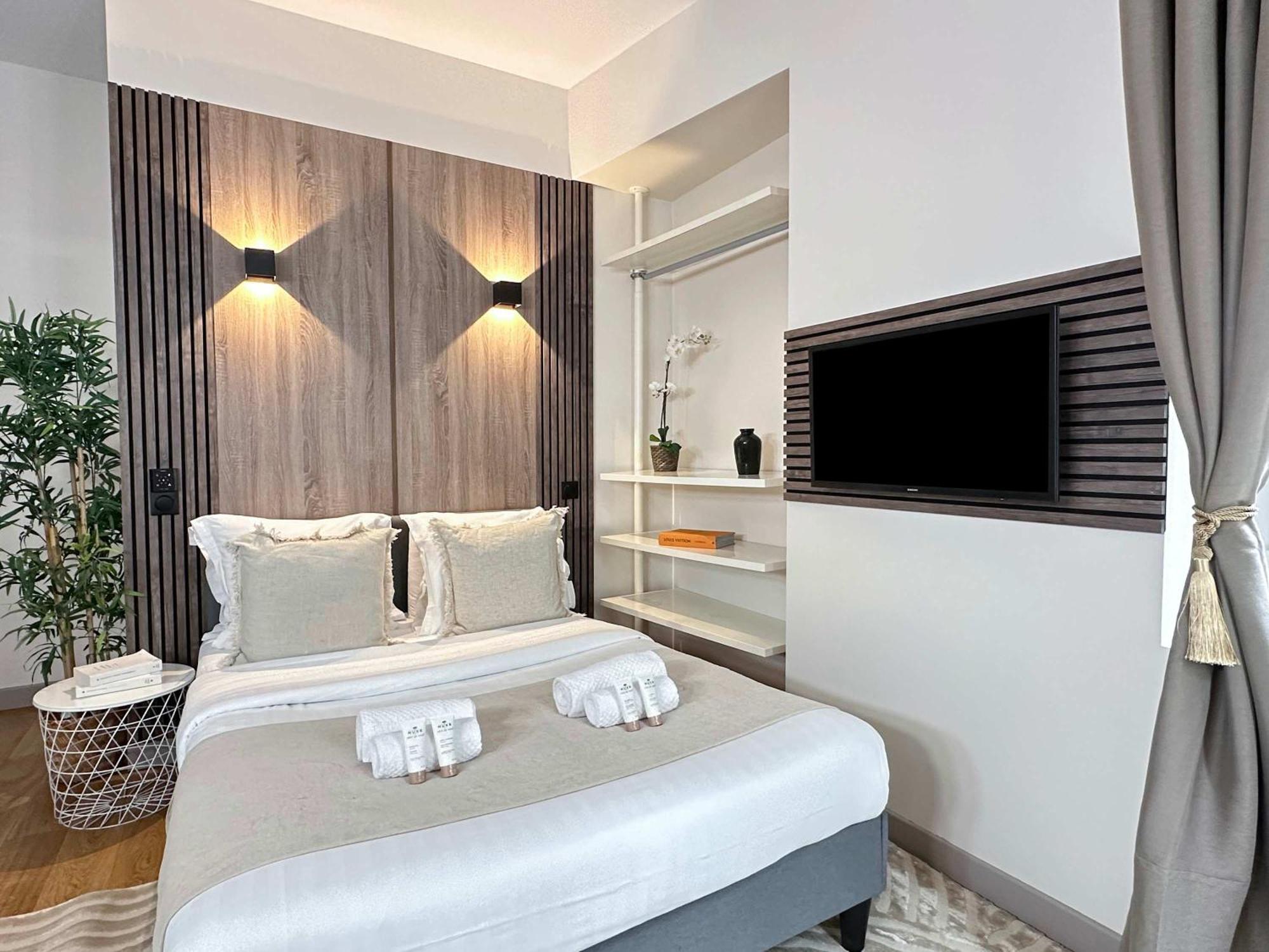 Spacious In Saint-germain-des-pres Parigi