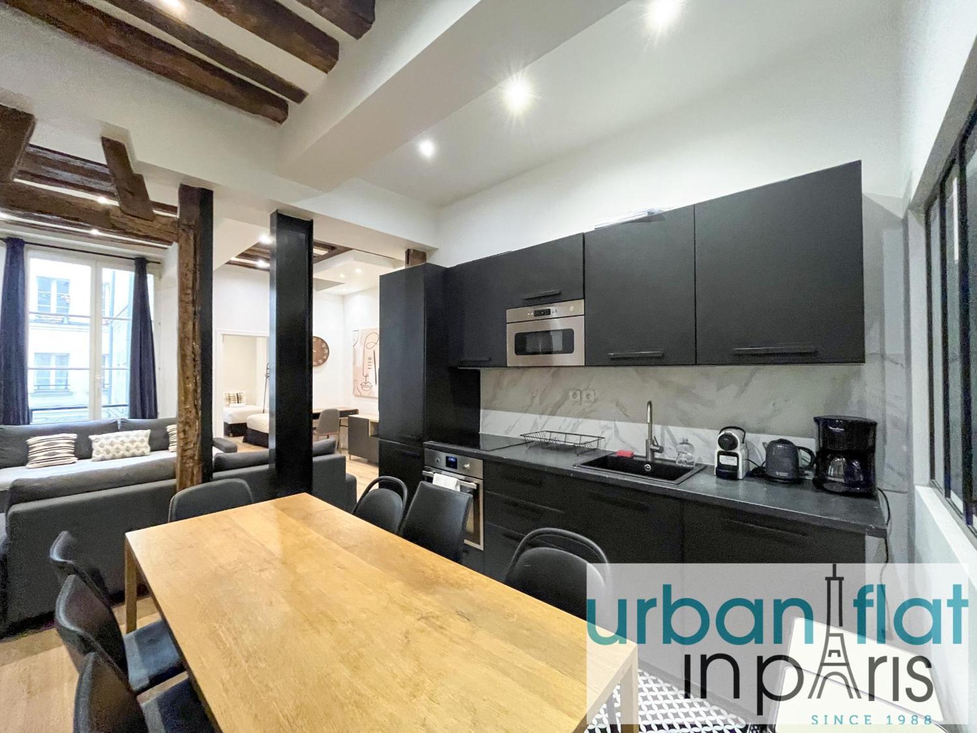 67 - Amazing Parisian Flat