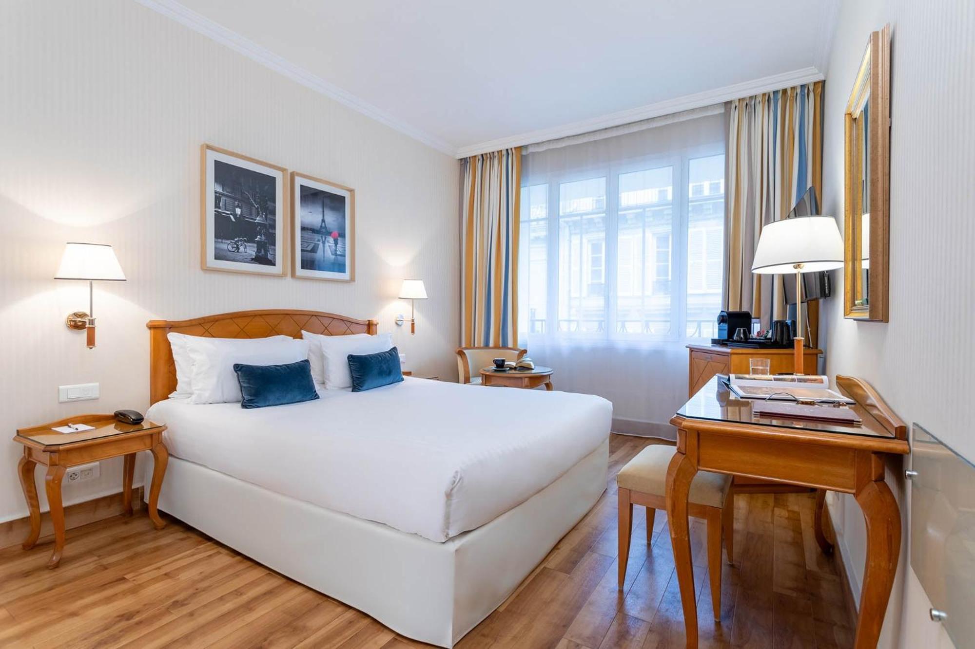 Etats Unis Opera Hotel Parigi