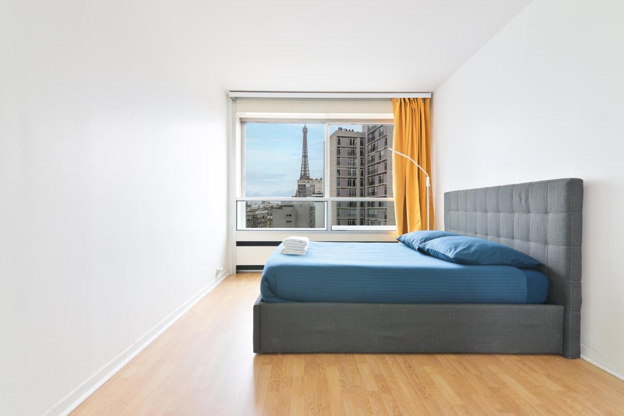 Quartier Tour Eiffel 5 Apartment *