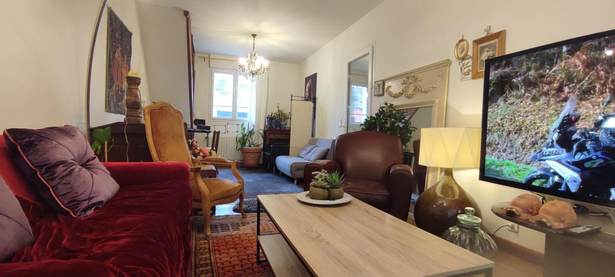 Casa vacanze Authentic House Entier 1920's Metro Line 7 For Groups