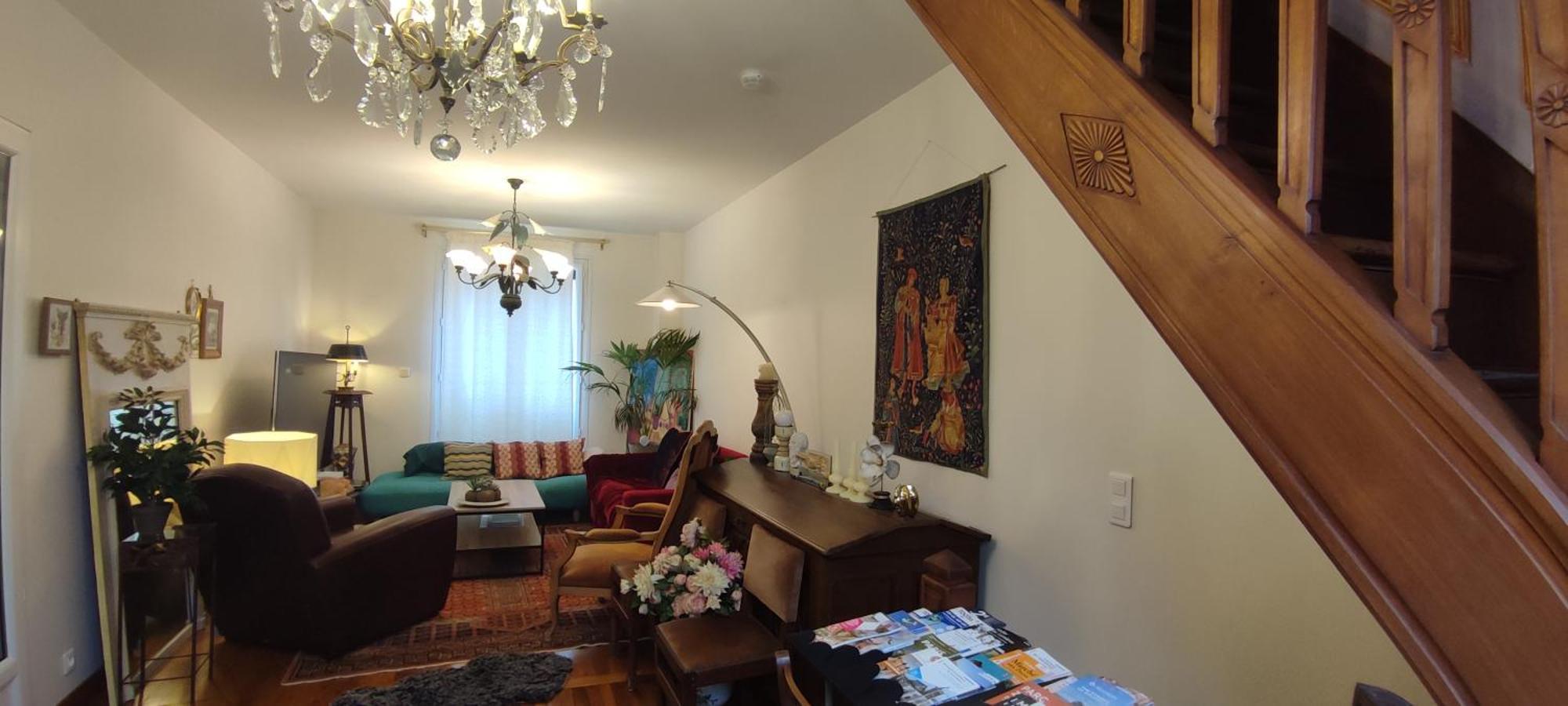 Casa vacanze Authentic House 2 Maisons 1 Ideale Pour Groupes, Capacite 30 Personnes