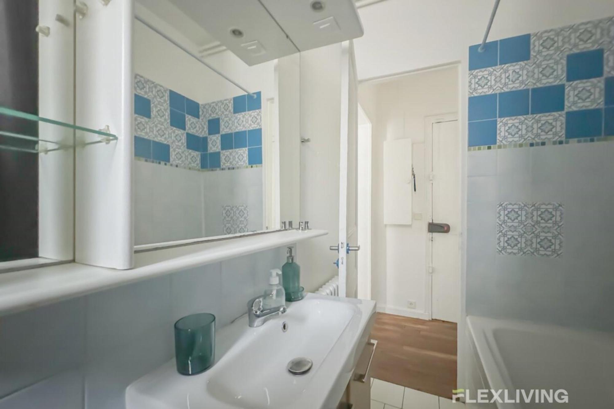 Flexliving - - 15