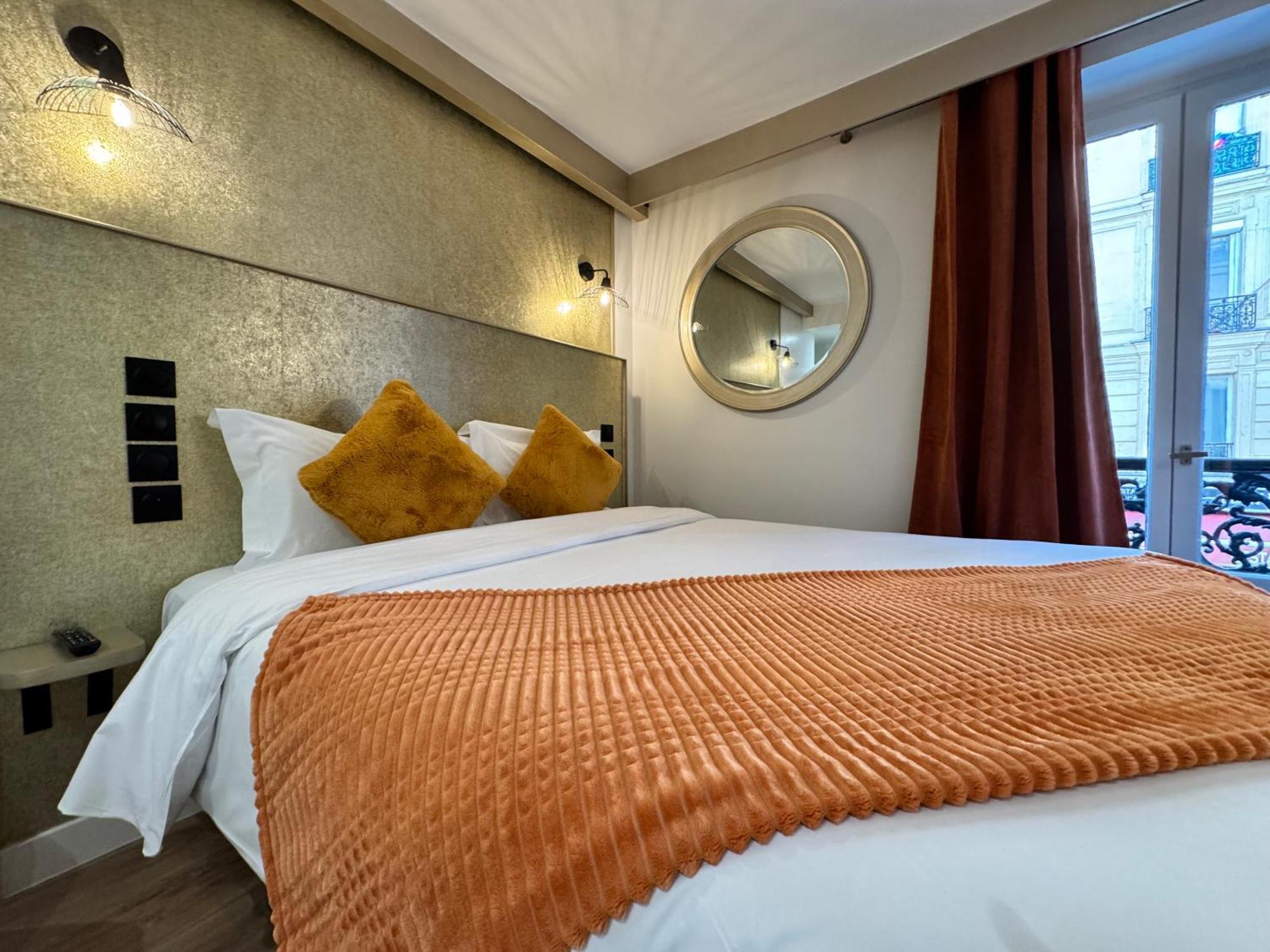 Nation Montmartre Hotel 3*