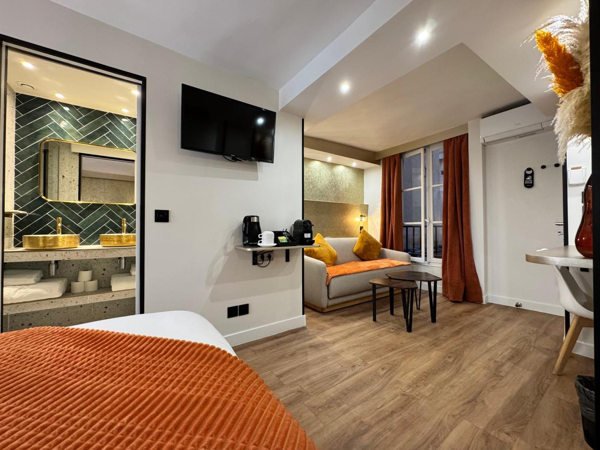 Hotel Nation Montmartre Parigi