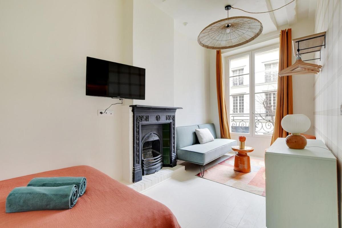 La Petite Maison Du Marais Avec Sauna * Parigi