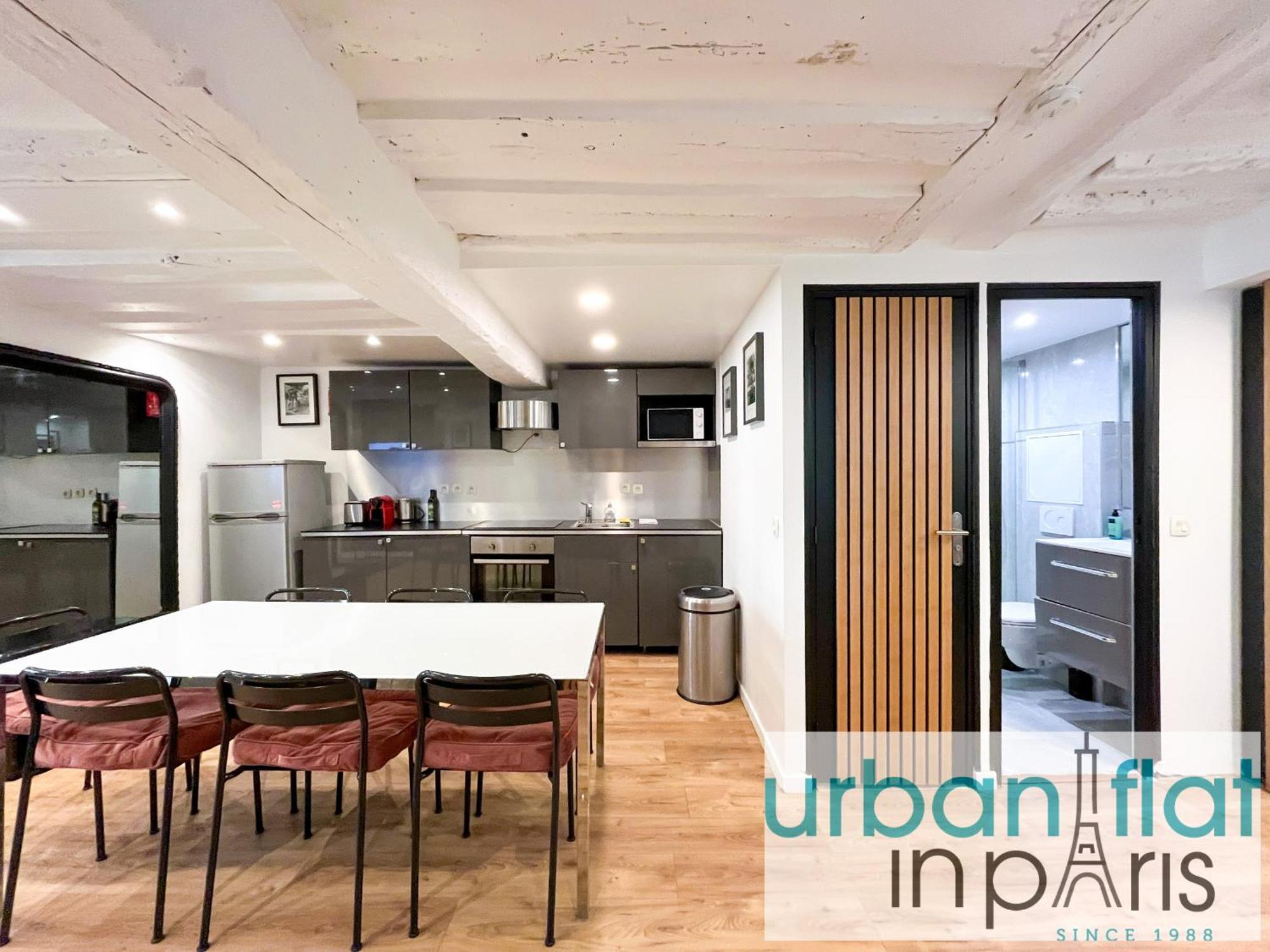 Apartment 100 - Luxury 2 Bedroom - Beaubourg Marais