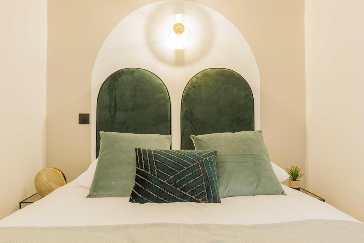 3 Min From Haussmann, Sleeps 6 , 2bdr Appartamento