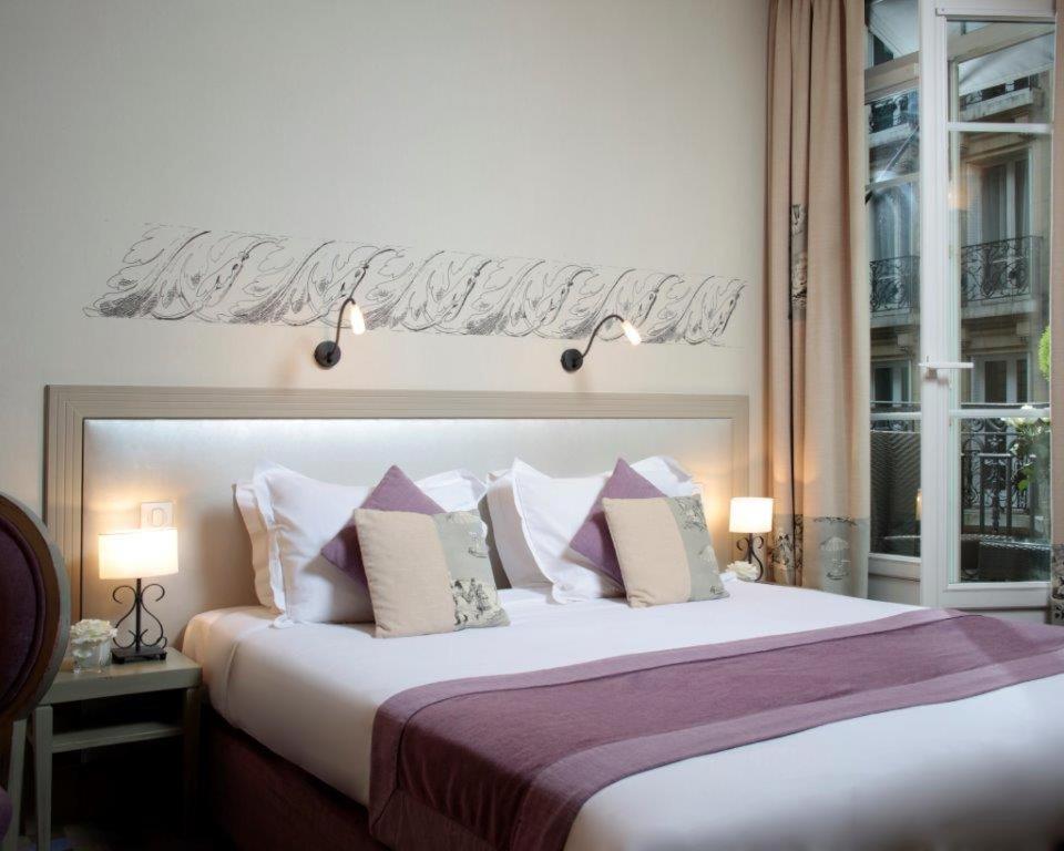 Foch Hotel