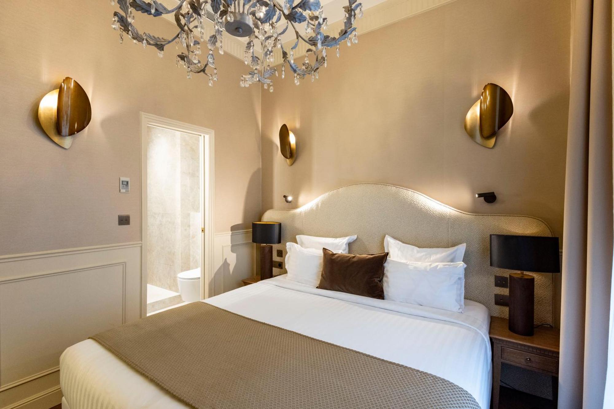 Foch 4* Paris