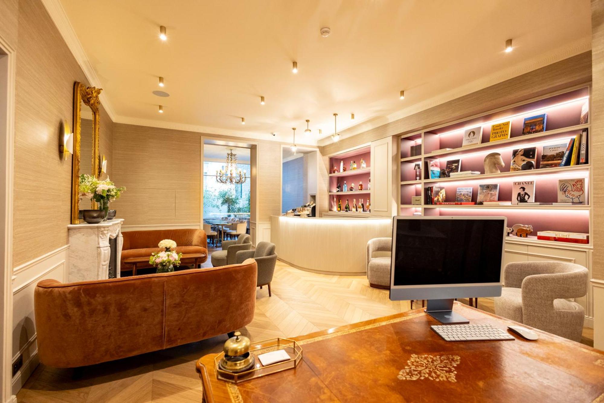 Foch 4* Paris