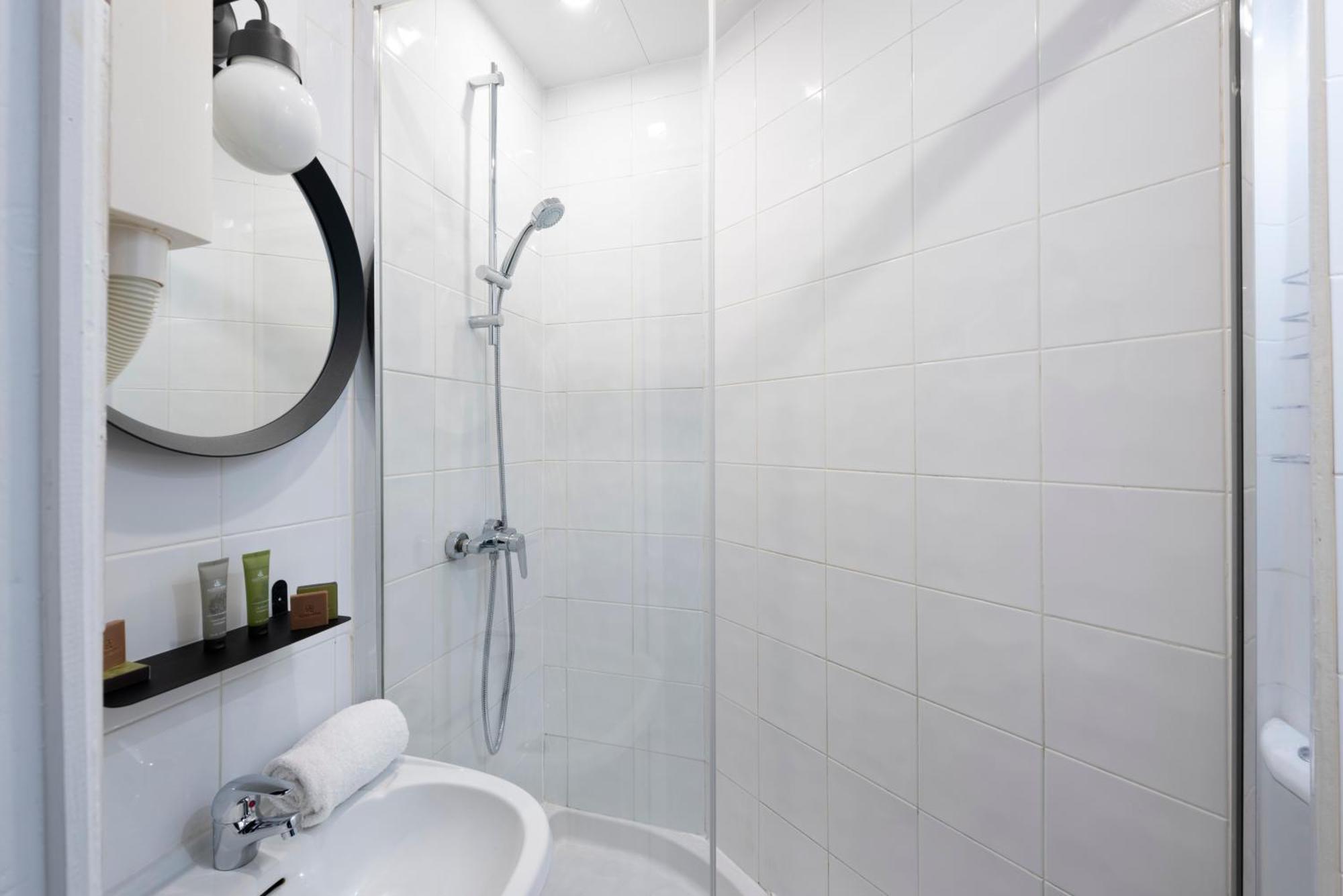 Lennon By Avalon Gare Du Nord Hotel 2*