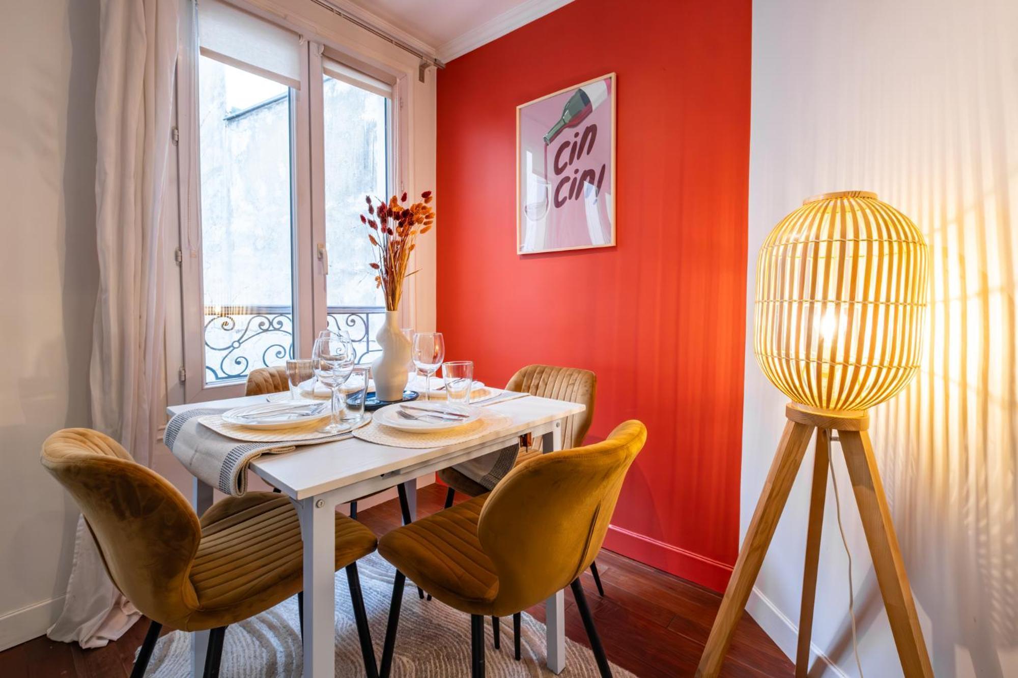 Charming In Heart Of * Paris