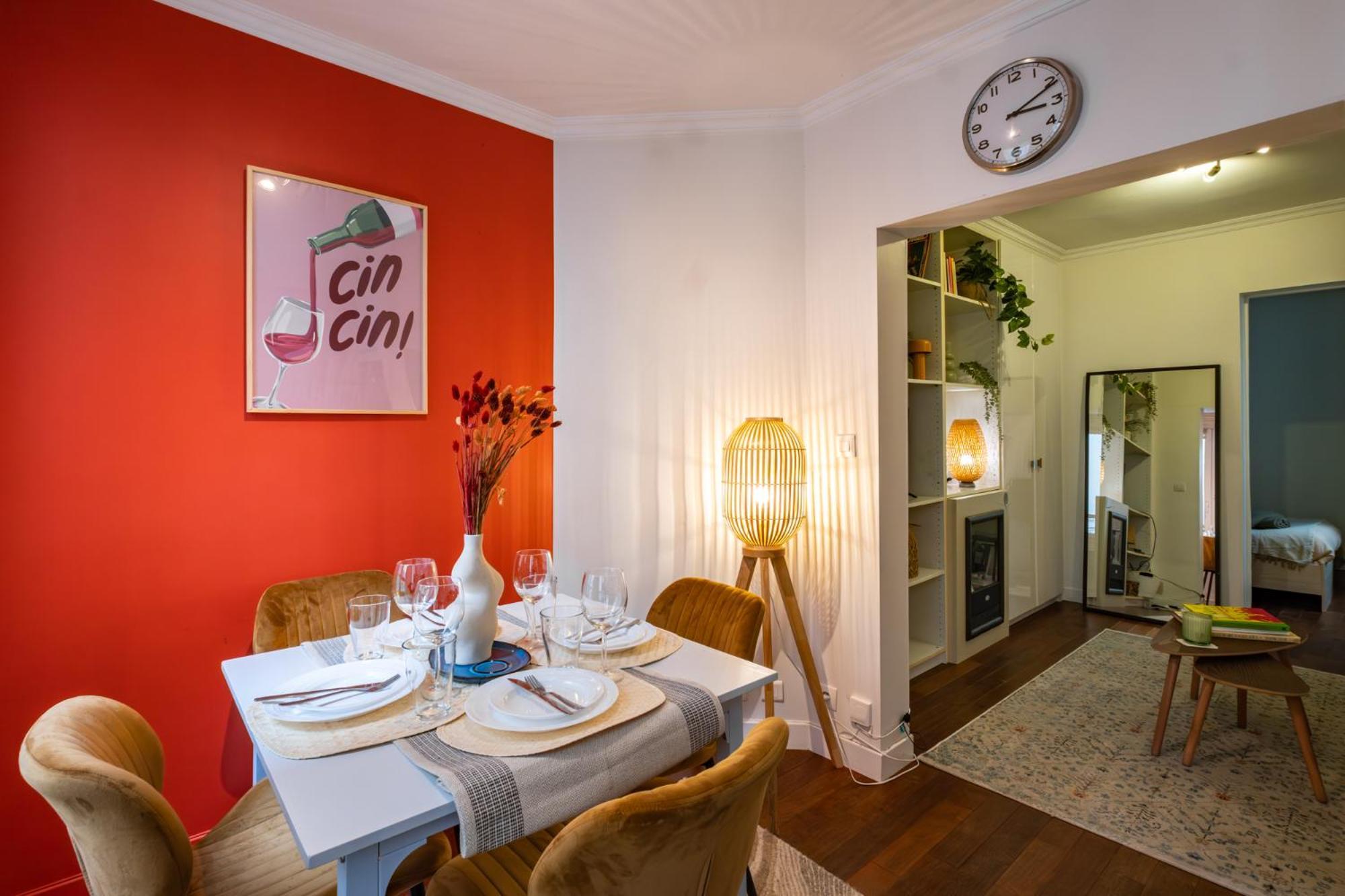 Charming In Heart Of Apartment *