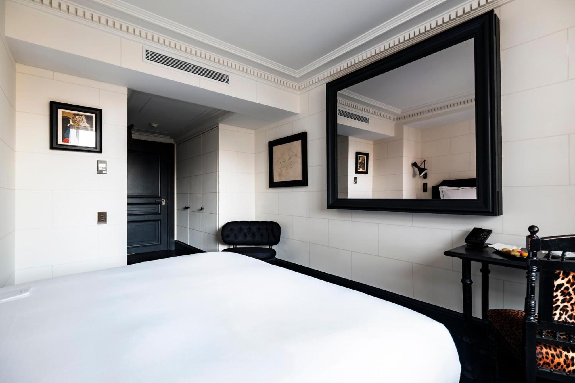 Hotel De Berri Champs-élysées, A Luxury Collection 5*
