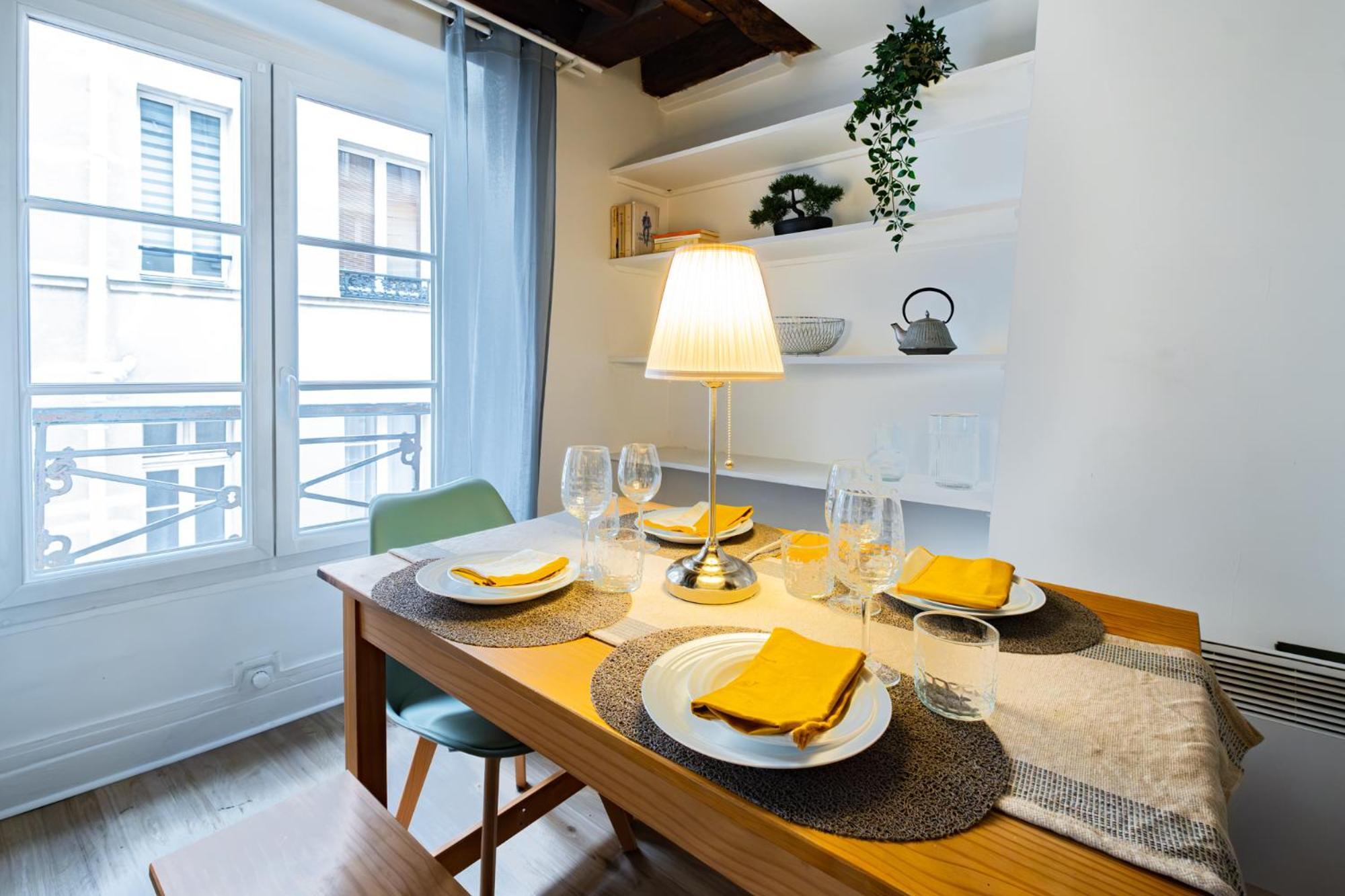 Typique Au Coeur Du Marais Appartamento Parigi