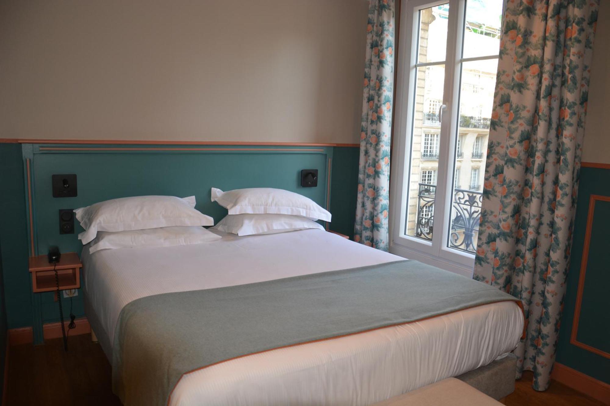 Montcalm 3* Parigi