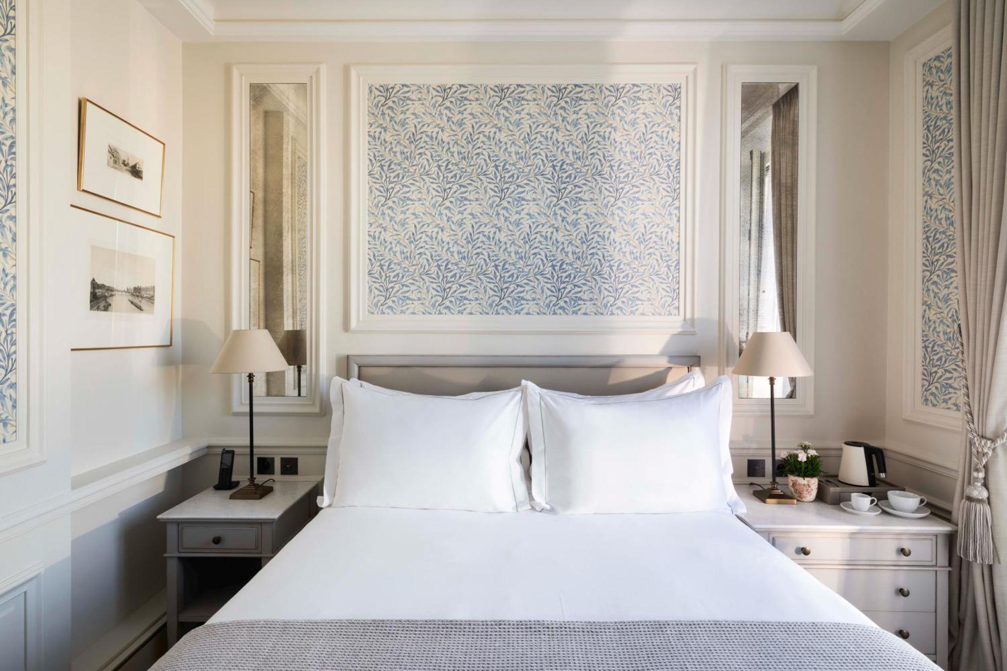 Hotel Du Quai Voltaire Parigi