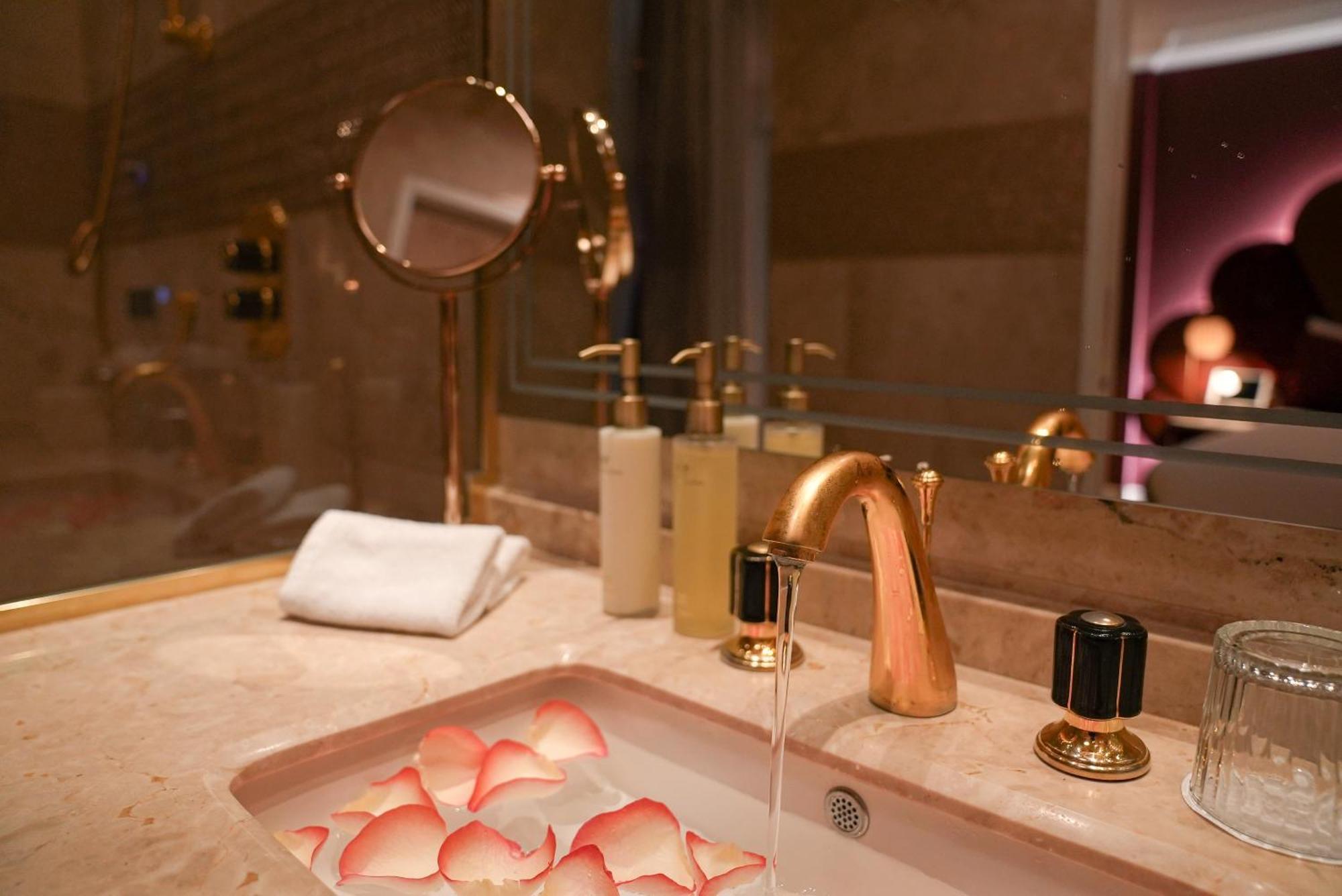 Hotel J'adore & (adults Only) Parigi