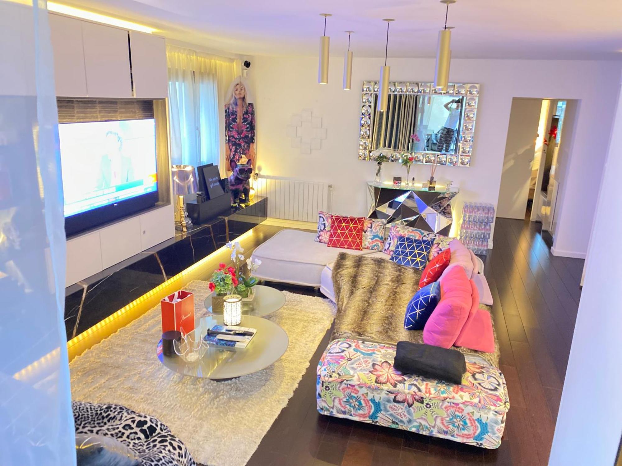Luxury Flat With Private Rooftop - 18 Apartment