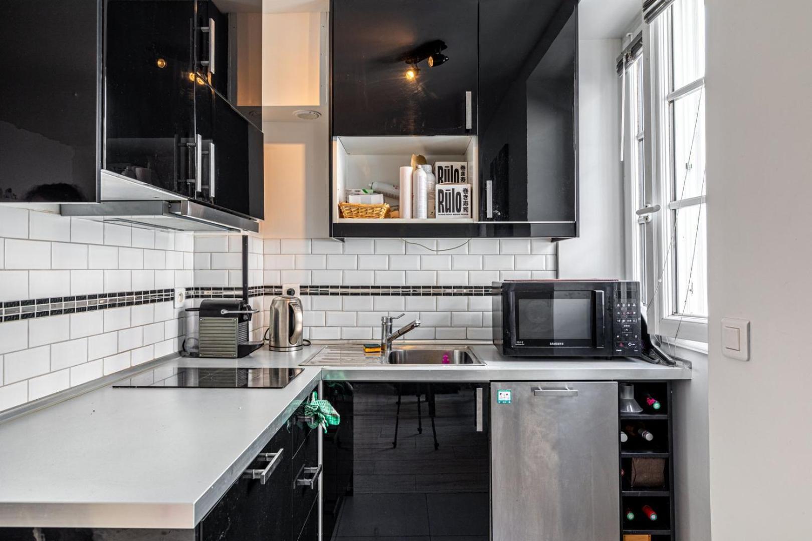 Guestready - Charming Canal St-martin Retreat Apartment Paris