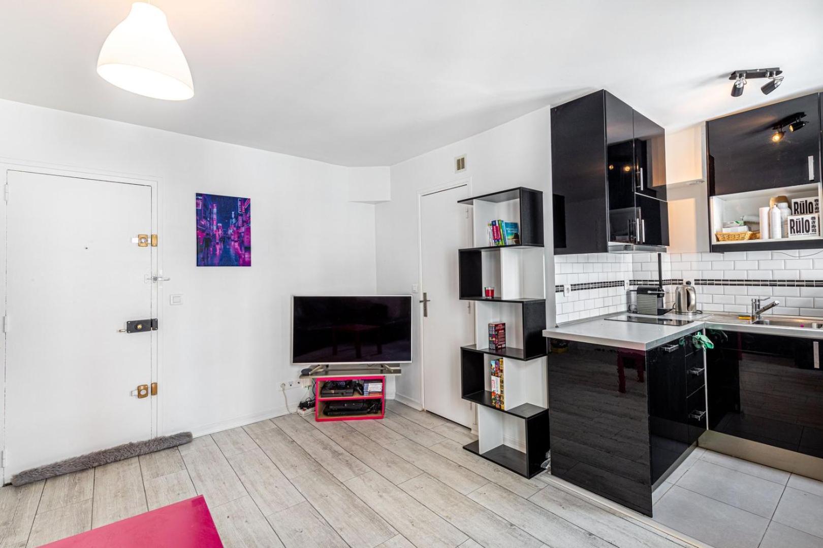 Guestready - Charming Canal St-martin Retreat Apartment Paris