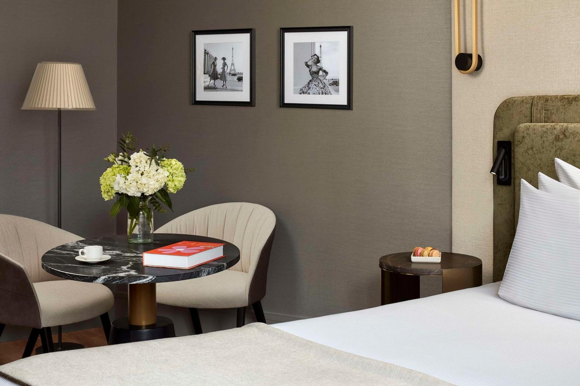 Hotel Nh Champs-elysees 4*