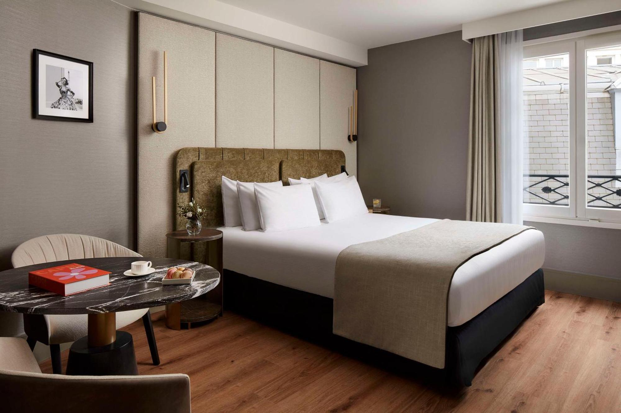 Nh Champs-elysees 4* Parigi