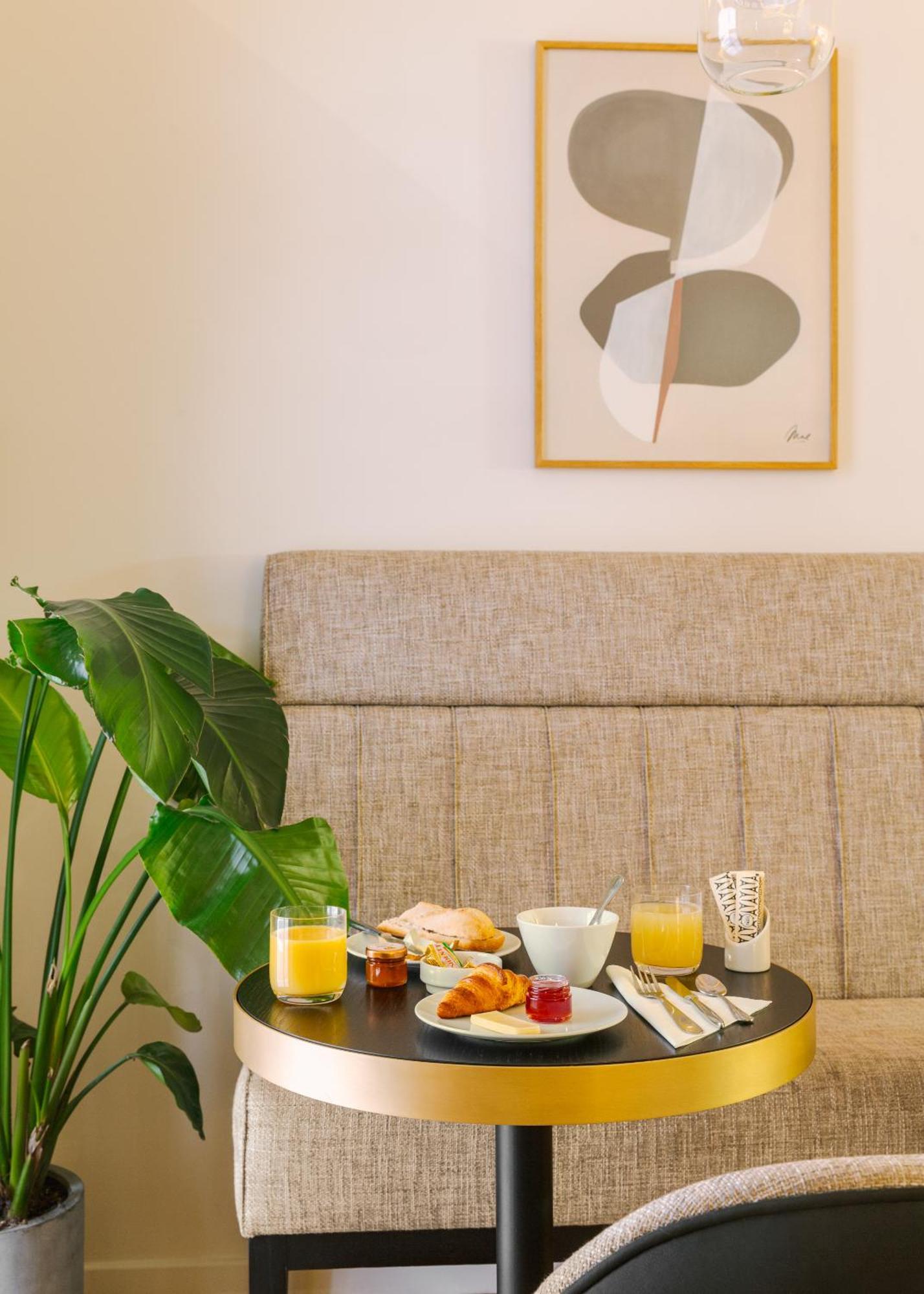 Hotel Sonder Le Frochot 3*