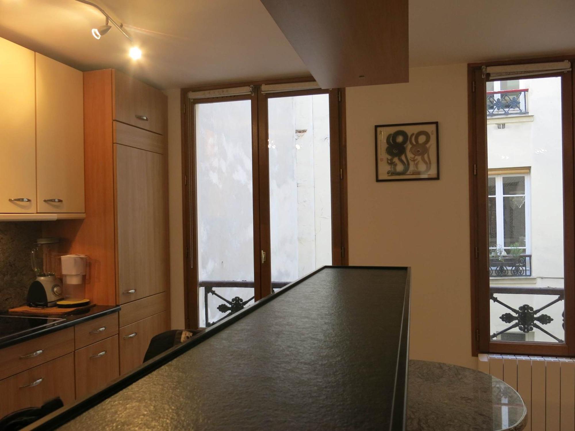 Faubourg Montmartre Citycosy Parigi