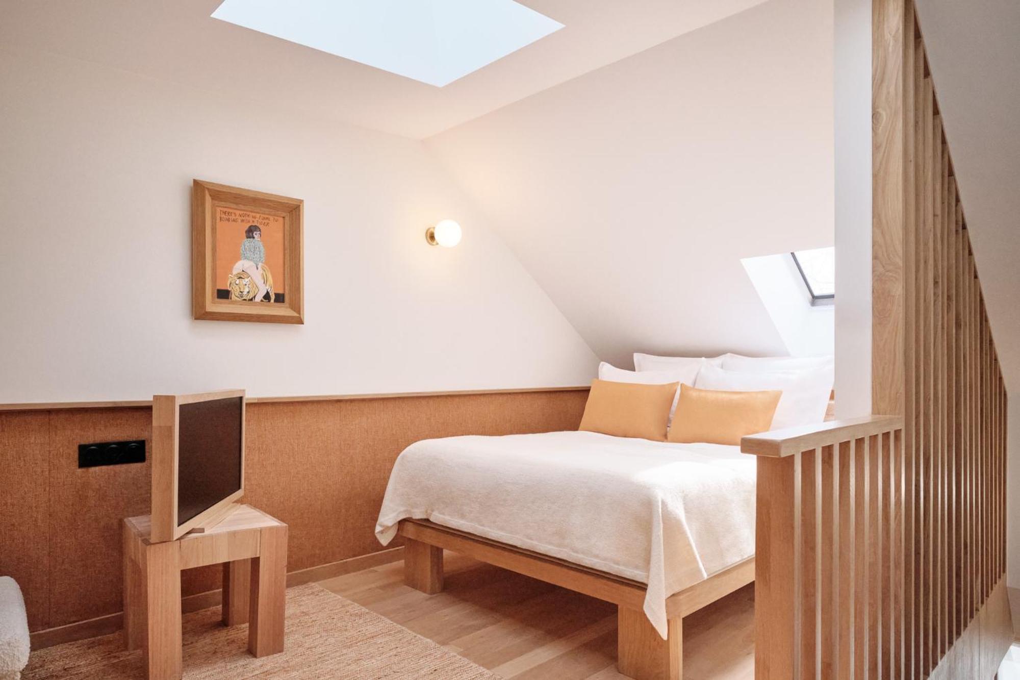 Elysee Montmartre Hotel 4*