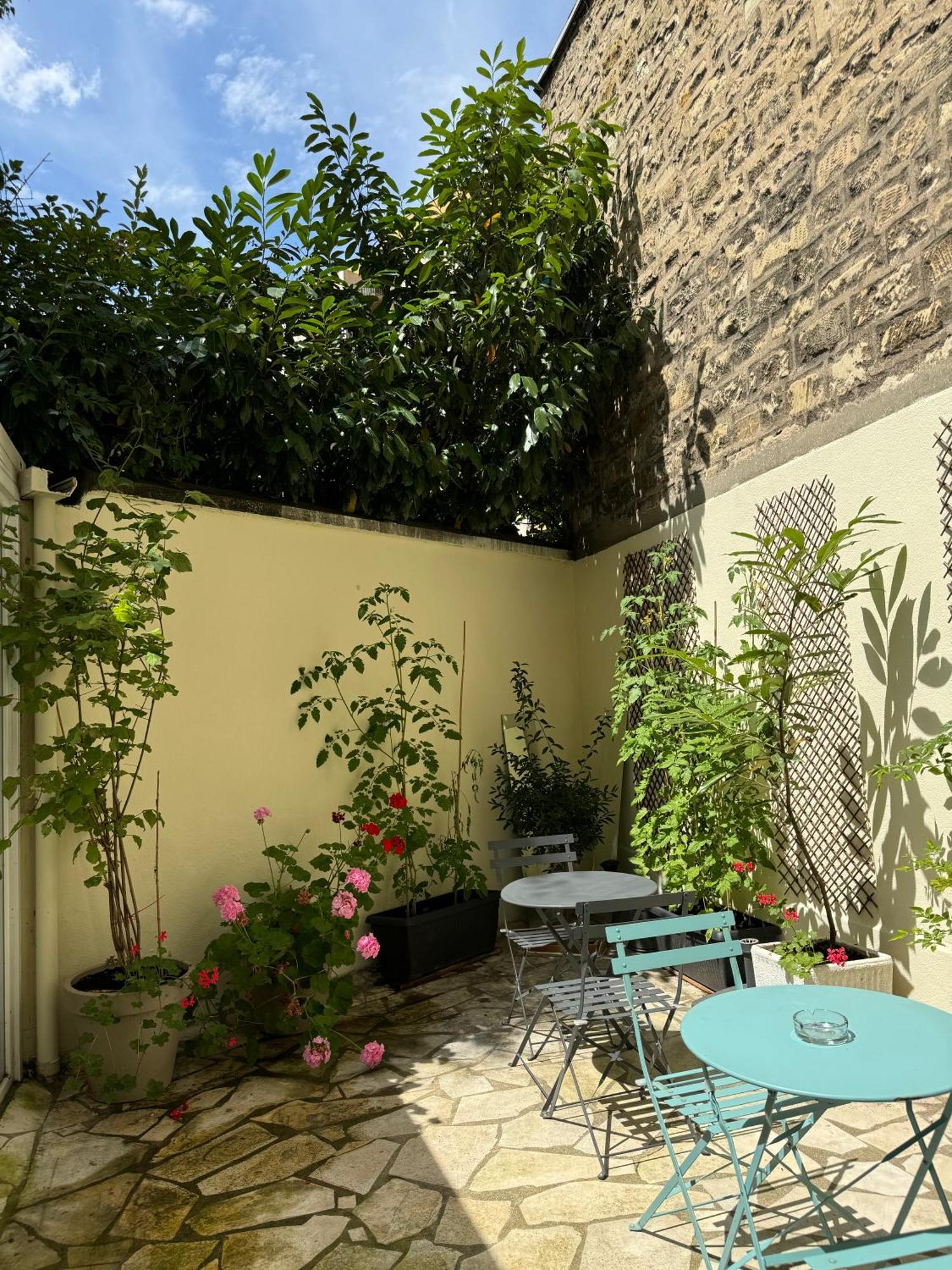 Hipotel Lilas Gambetta Hotel 3*
