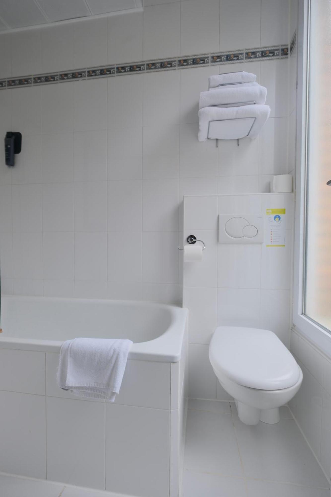 Hipotel Lilas Gambetta 3* Parigi