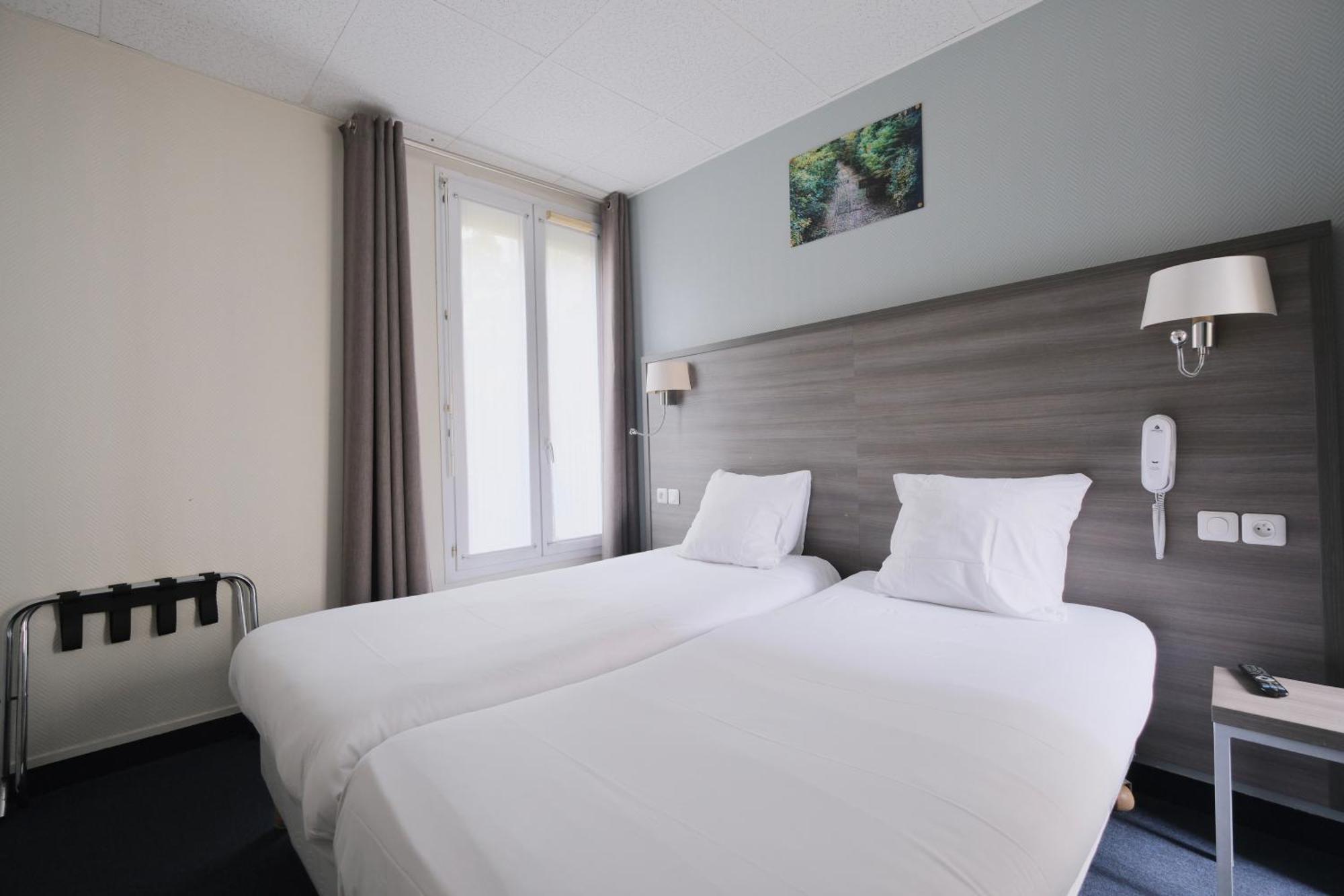 Hipotel Lilas Gambetta Hotel 3*