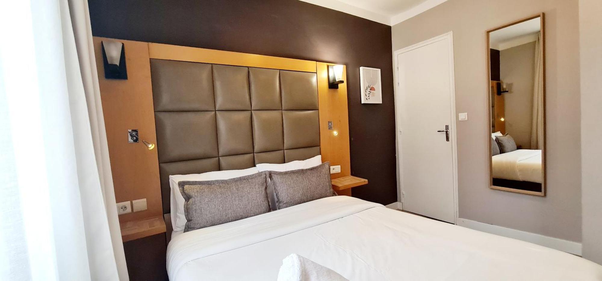 De France 18 Hotel Parigi