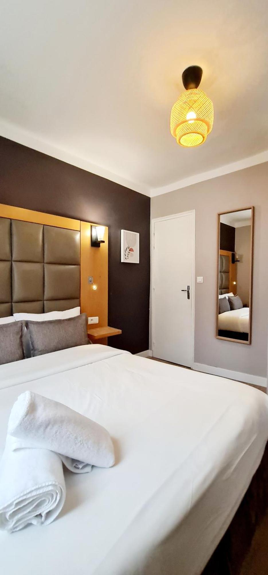 De France 18 Hotel