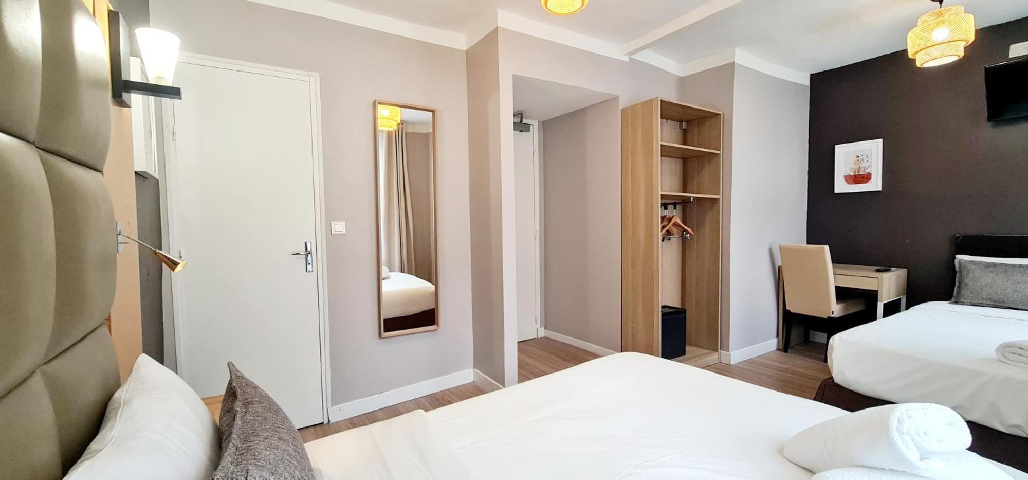 Hotel De France 18