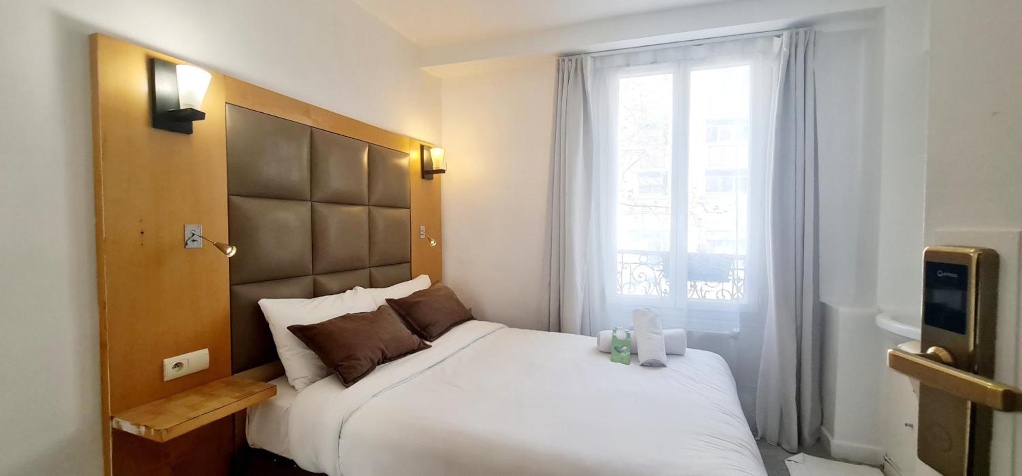 De France 18 * Parigi
