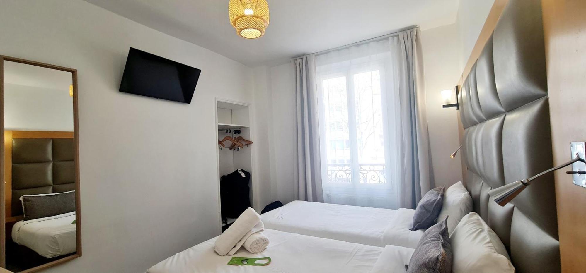 De France 18 Hotel *