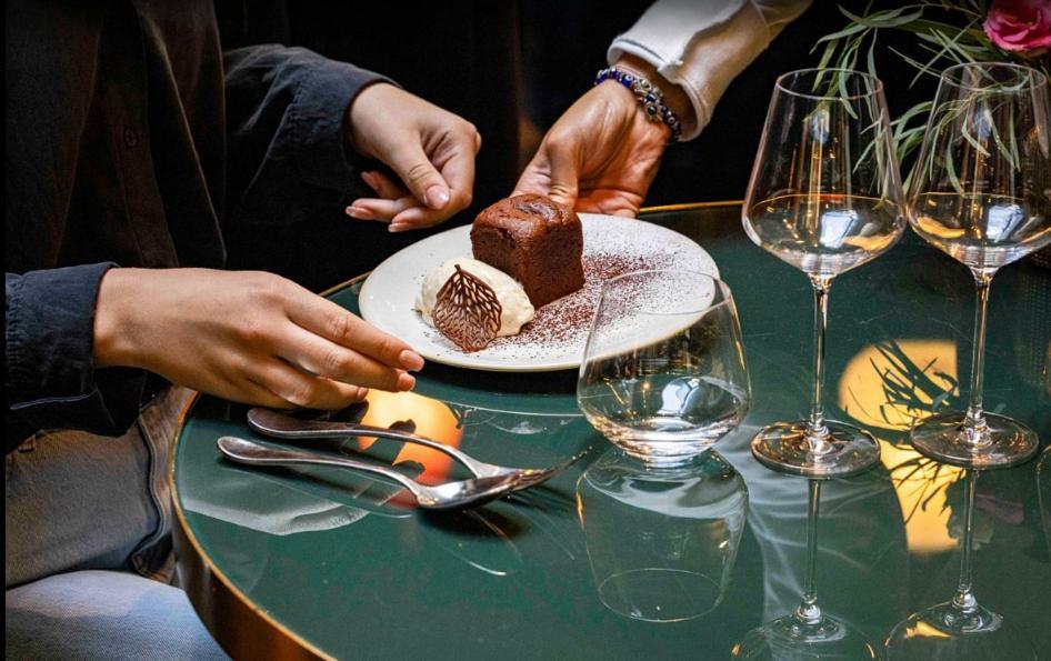 Hotel Le Roch & Paris