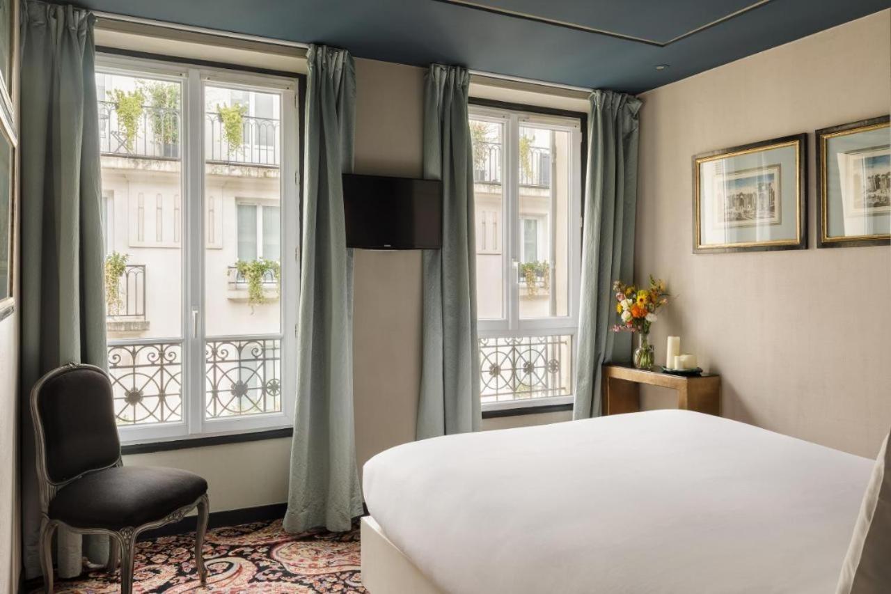 New Republique - Ex Albert's Hotel