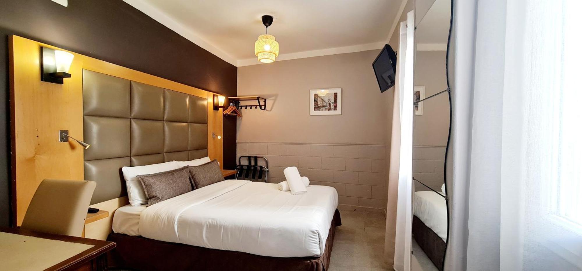 De France 18 Hotel *