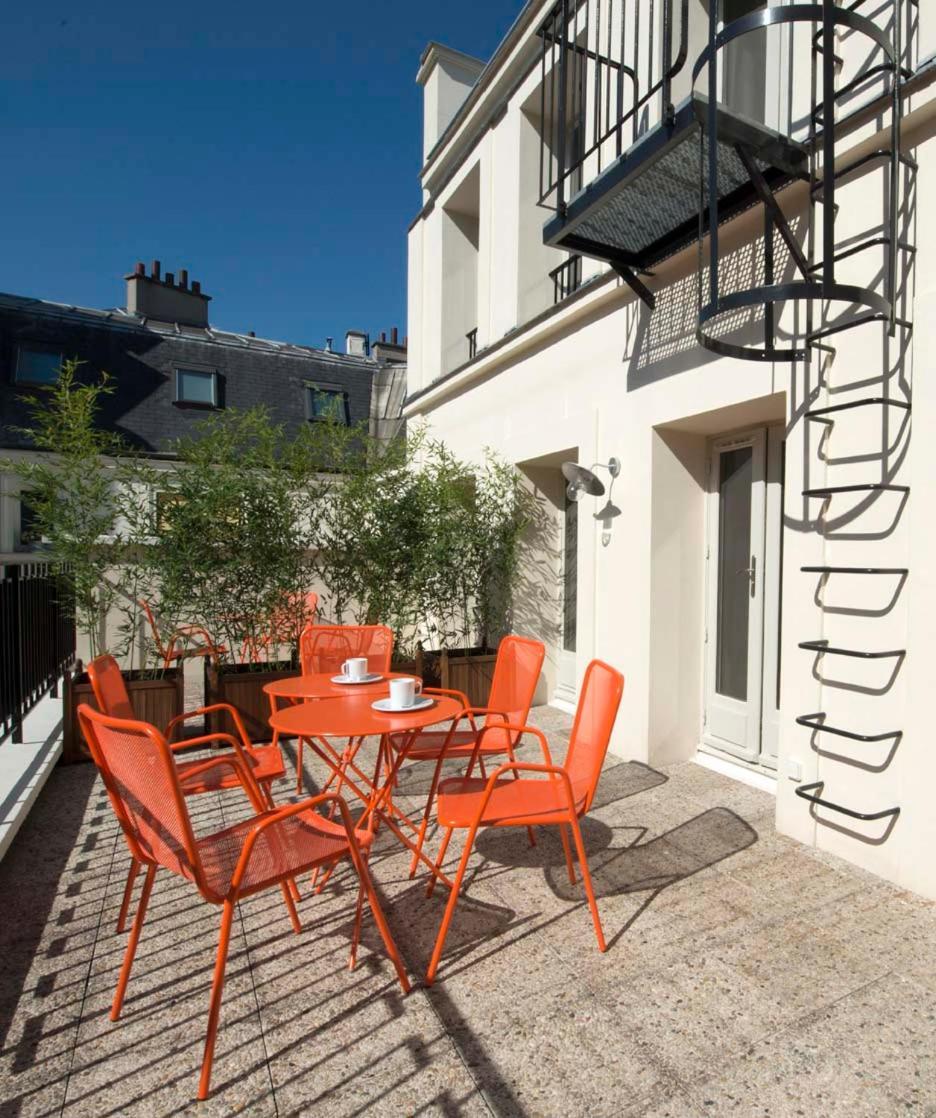 Suites&hôtel Helzear Champs-elysées 4*