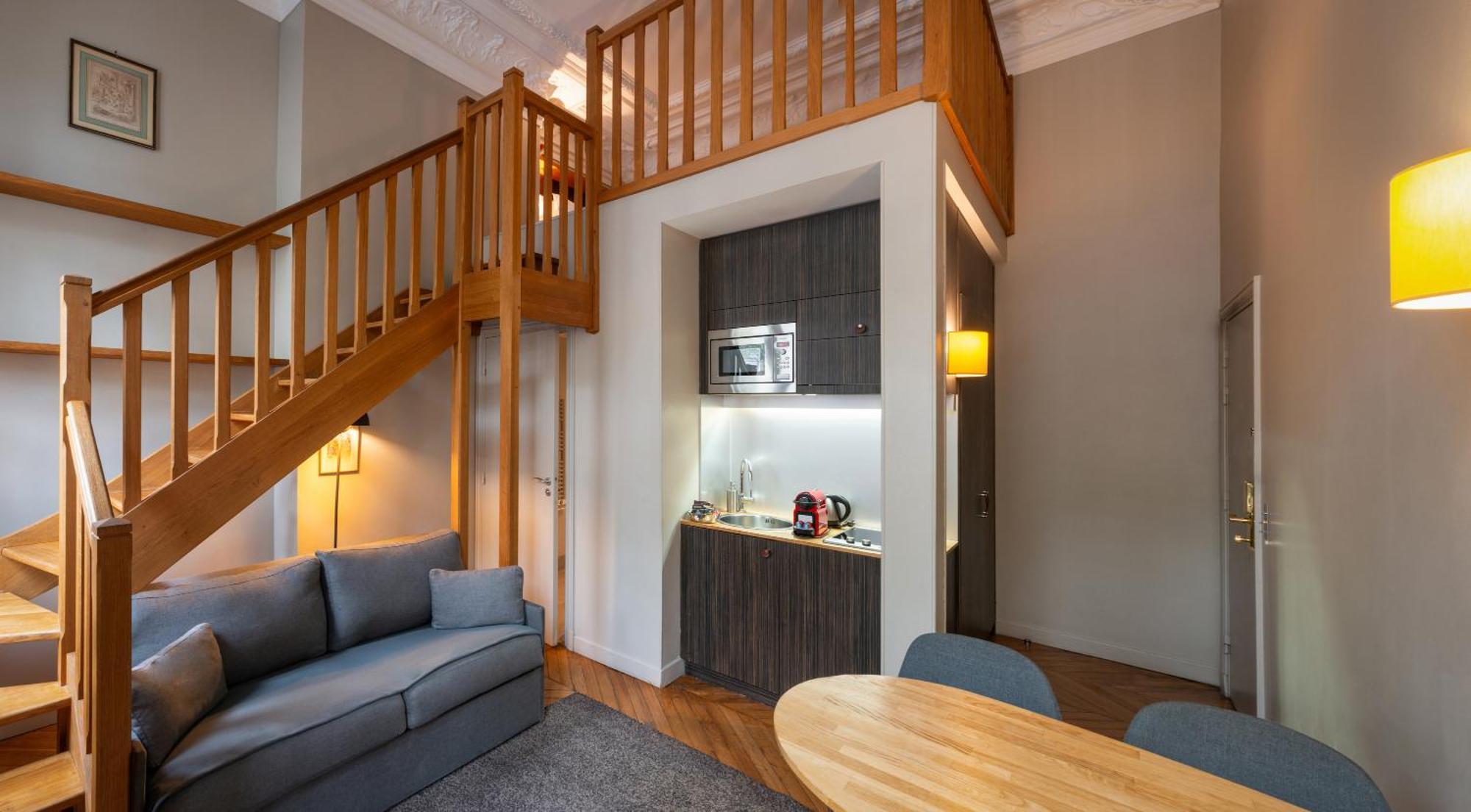 Hotel Suites&hôtel Helzear Champs-elysées 4*