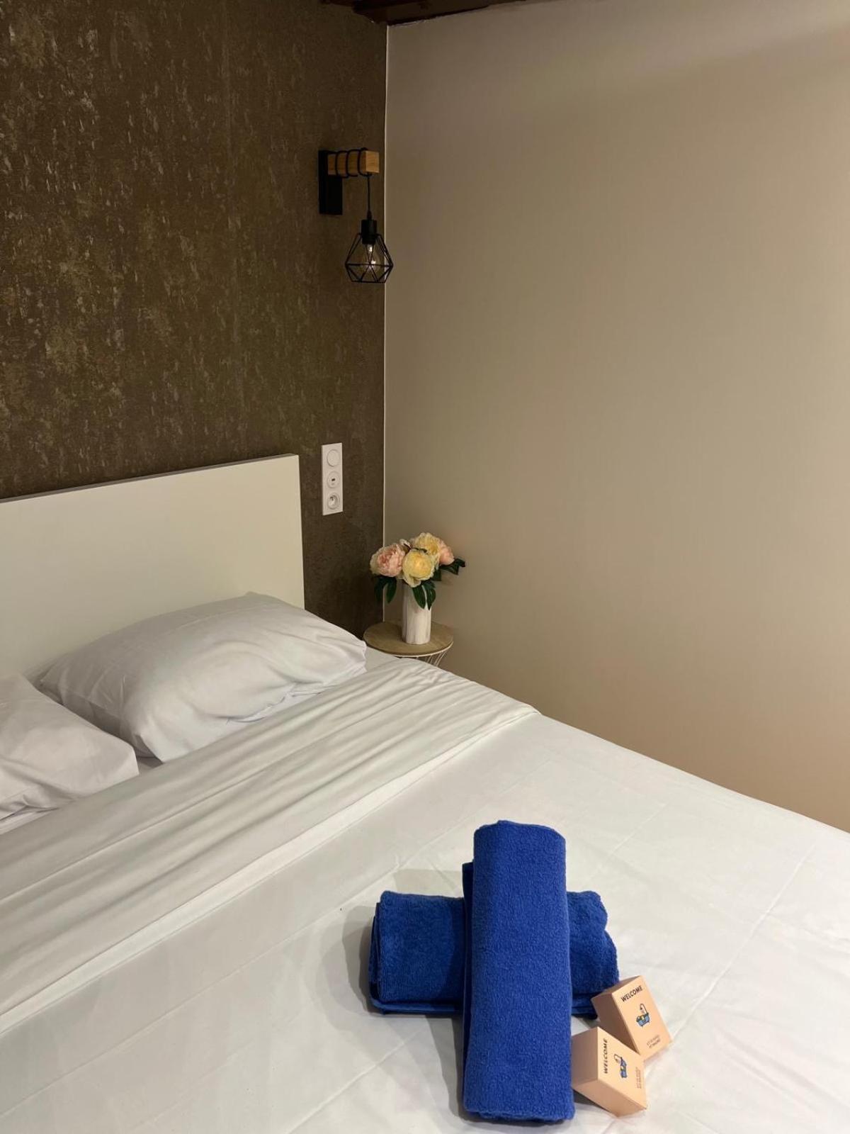 Rent A - Cosy 2bdr Apartment Paris