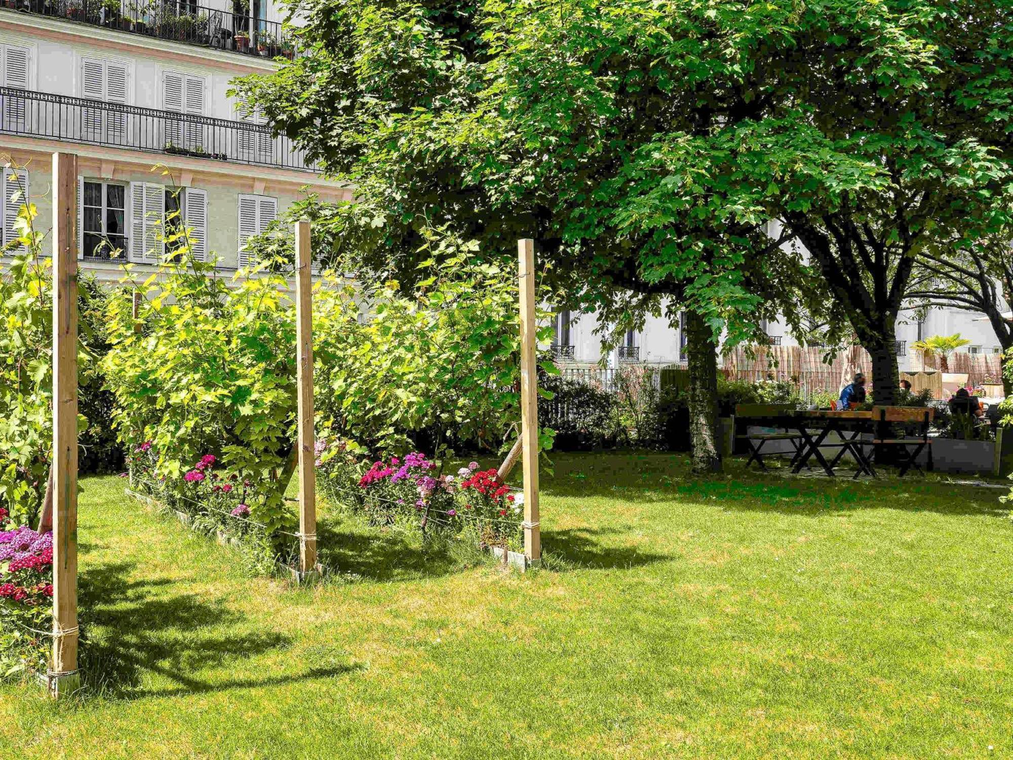 Mercure Montmartre Sacré Coeur Hotel