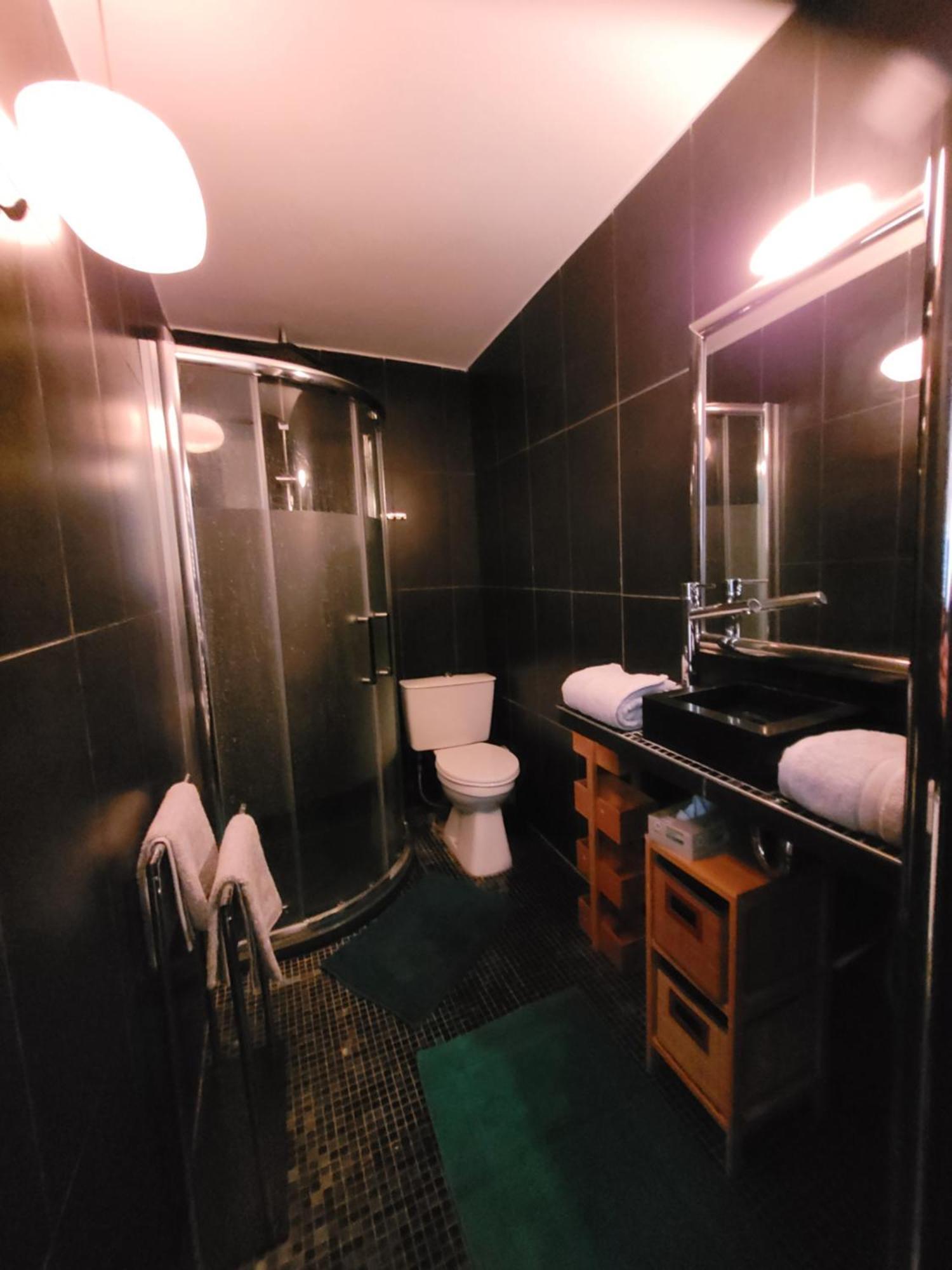 Apartment Calme Proche Montmartre Et Batignolles - Metro 13 Et 14 *