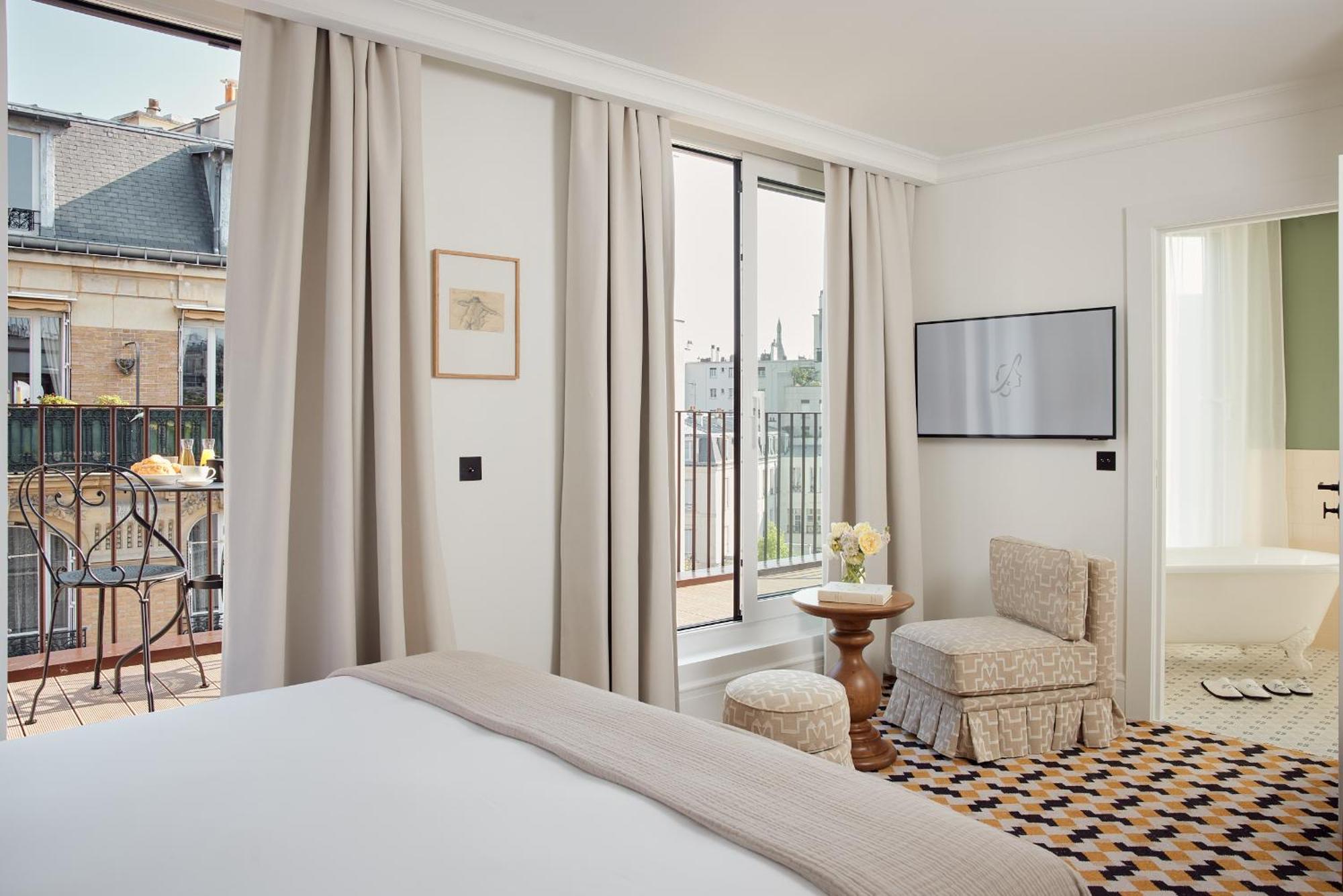 Noucha 4* Parigi
